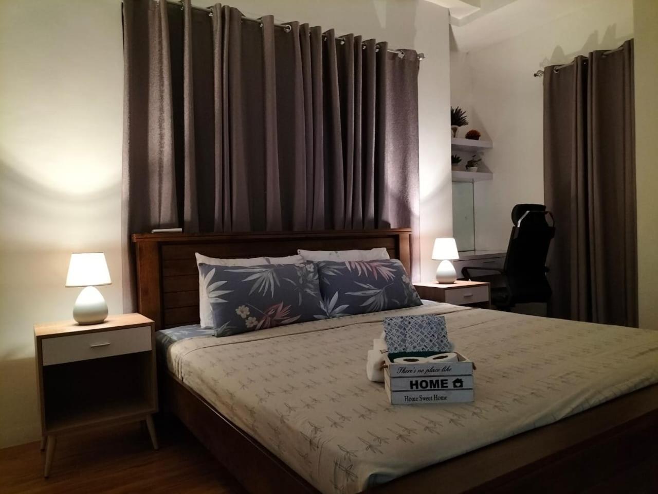 Luxury Spacious 2Br In Salcedo Village Manila Exteriör bild