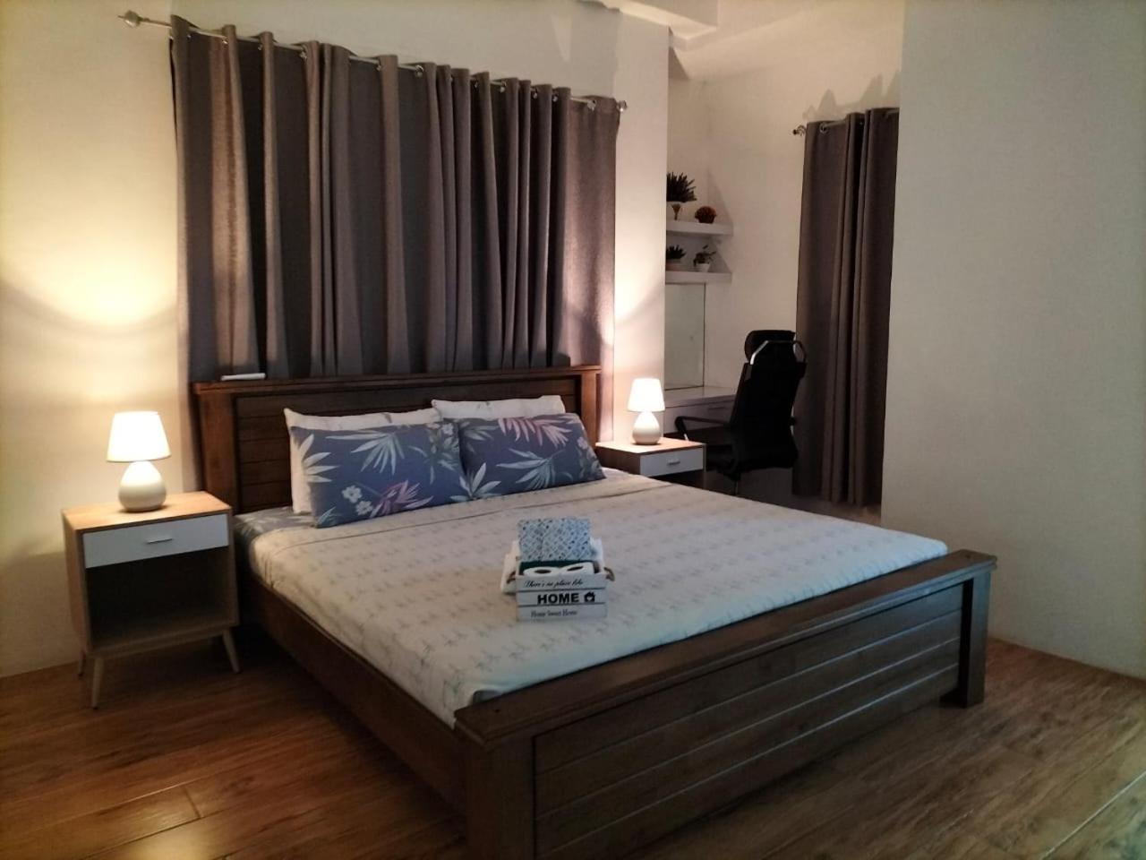 Luxury Spacious 2Br In Salcedo Village Manila Exteriör bild